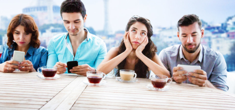 What is phubbing in relationships and how to deal with it